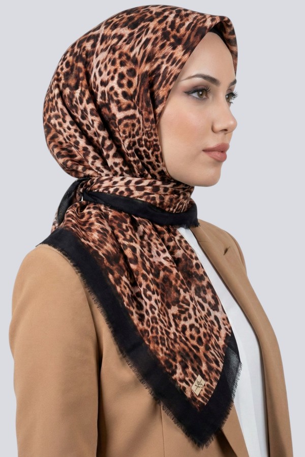 Viessa Leopar Desenli Flamlı Eşarp 6506-15