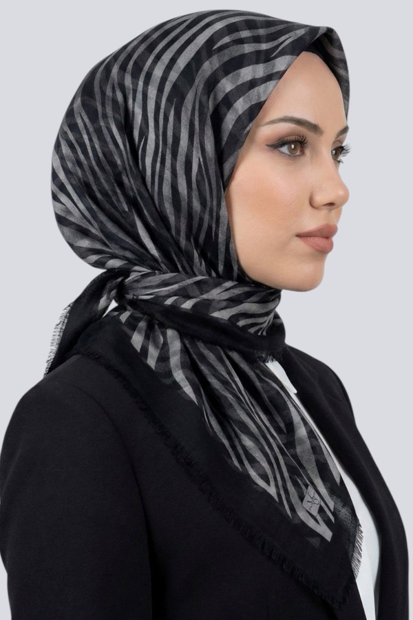 Viessa Zebra Desenli Flamlı Eşarp 6507-9
