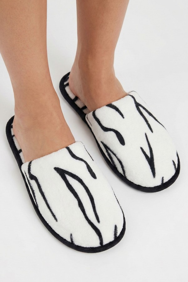 Kadın Desenli Ev Terliği 202-1